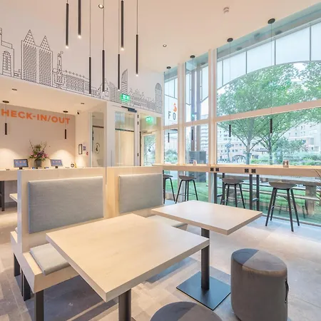 Fox Scheveningen Hotel 2*